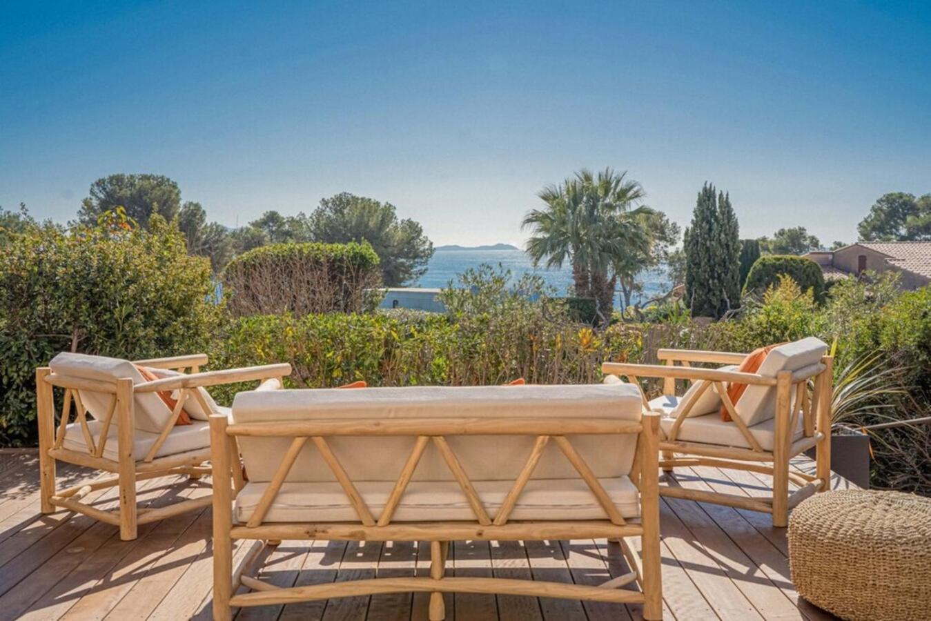 Logement Vue Mer Splendide - Situe A 50 Metres Du Bord De Mer Et 2 Minutes Des Plages - Bandolina Esterno foto